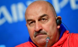 Le sélectionneur russe Stanislav Cherchesov en conférence de presse le 18 juin 2018 à Saint-Pétersbourg