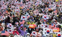 Des partisans du président sud-coréen Yoon Suk Yeol participent à un rassemblement dans les rues de Séoul, le 29 mars 2025