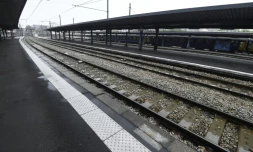 Des quais déserts à la gare d'Austerlitz à Paris le 4 juin 2016