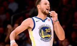 Le meneur des Golden State Warriors Stephen Curry lors d'un match de NBA contre les Los Angeles Lakers, le 29 novembre 2017 à Los Angeles