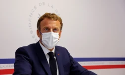 Le président Emmanuel Macron lors d'un conseil de défense sur la situation sanitaire, le 11 août 2021 au Fort de Brégançon, à Bormes-les-Mimosas