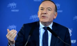 Le patron du Medef Pierre Gattaz lors de sa conférence de presse mensuelle, le 19 avril 2016 à Paris