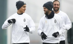 Paulo Dybala, Miralem Pjanic et Gonzalo Higuain lors d'un entraînement de la Juventus, le 21 février 2017 à Turin