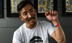 Le guide népalais Gelje Sherpa lors d'une interview avec l'AFP, le 2 juin 2023 à Katmandou, au Népal