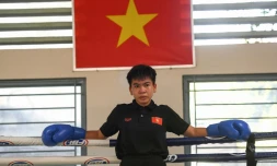 La boxeuse Nguyen Thi Thu Nhi à l'entraînement à Ho Chi Minh ville le 22 avril 2022