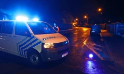 Des policiers le 11 septembre 2017 près du cimetière de Luingne à Mouscron, où le maire a été retrouvé mort égorgé