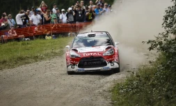 Le Britannique Kris Meeke (Citroën DS3) et son copilote Paul Nagle lors du 4e jour du rallye de Finlande, dans la région de Jyvaskyla, le 31 juillet 2016
