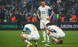 La déception des Marseillais Pol Lirola (g), Arkadiusz Milik (c) et William Saliba, éliminés par Feyenoord en demi-finale de la Ligue Europa Conférence, le 5 mai 2022 au Stade Vélodrome