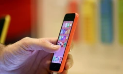 Par "paresse" ou pour éviter une dispute, le Britannique moyen envoie quelque 10.000 messages par an à des membres de sa famille... situés à seulement quelques mÚtres, au sein du foyer