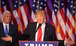 Donald Trump s'adresse à ses supporteurs le 9 novembre 2016, à New York, après avoir été désigné le nouveau président américain