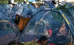 Un centre pour personnes déplacées dans la province thaïlandaise de Sa Keo, près de la frontière avec le Cambodge, le 10 décembre 2025