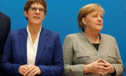 Annegret Kramp-Karrenbauer et Angela Merkel posent le 10 février 2020 à Berlin lors d'une réunion des instances dirigeants de la CDU 