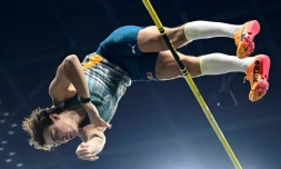 Le perchiste suédois Armand Duplantis lors du meeting de Berlin le 14 février 2025