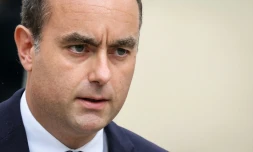 Le Premier ministre Sébastien Lecornu lors de la cérémonie de passation avec son prédécesseur à l'Hôtel Matignon à Paris le 10 septembre 2025
