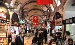 Réouverture au public du Grand Bazar d'Istanbul, le 1er juin 2020 en Turquie