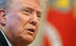 Le président américain Donald Trump dans le Bureau ovale de la Maison Blanche à Washington, le 25 février 2025