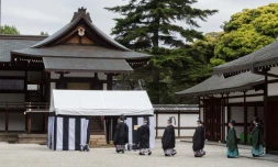 Rituel de divination au Palais impérial à Tokyo, sur une photo fournie le 13 mai 2019 par la Maison impériale