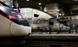 Des voyageurs sur le point d'embarquer à la gare Montparnasse, le 16 février 2024