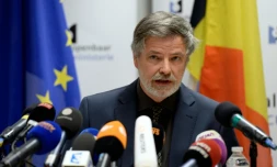 Le porte-parole du parquet fédéral belge, Eric Van der Sypt, lors d'une conférence de presse au Palais de justice de Bruxelles le 8 avril 2016