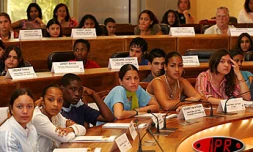Mercredi 2 novembre 2005 -
Le conseil général des jeunes a procédé au renouvellement de son Bureau