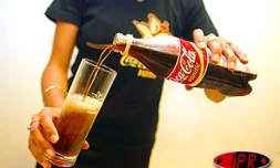Mercredi 7 juillet 2004 - 

Coca-Cola vanille a été officiellement lancé sur le marché réunionnais