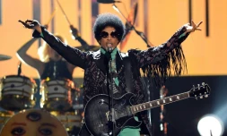Le chanteur Prince sur la scène du Grand Garden Arena à Las Vegas, le 19 mai 2013