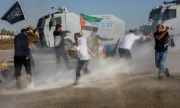 La police turque un rassemblement pro-palestinien organisé devant la base militaire d'Incirlik abritant des forces américaines, le 5 novembre 2023 à Adana, dans le sud du pays