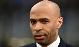 L'ancien international français Thierry Henry, désormais consultant TC, lors de la demi-finale de la Ligue des champions entre l'Inter et l'AC Milan, le 16 mai 2023 à San Siro