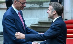 Le chancelier allemand Friedrich Merz (à gauche sur la photo) et le président français Emmanuel Macron (à droite) à Berlin, le 23 juillet 2025