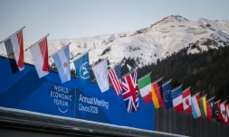 Le Forum économique de Davos va offrir mardi une tribune aux dirigeants européens à la veille de l'arrivée dans la station suisse de Donald Trump, qui les menace au Groenland
