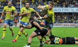 L'ailier clermontois David Strettle s'arrache pour inscrire un essai face à La Rochelle en Top 14, le 5 juin au stade Michelin