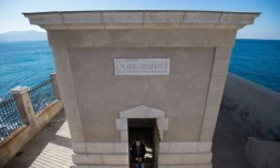 Photo prise le 22 mars 2018 du marégraphe de Marseille dans l'anse Calvo, le long de la corniche