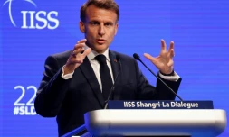 Le président français Emmanuel Macron prononce un discours à l'ouverture du Shangri-La Dialogue Summit à Singapour, le 30 mai 2025