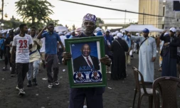 Un partisan du président sortant, Azali Assoumani, à Moroni le 12 janvier 2024