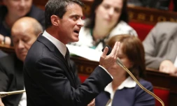 Le Premier ministre français Manuel Valls lors de la séance de questions au gouvernement à l'Assemblée, le 25 mai 2016 à Paris