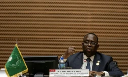 Le président sénégalais Macky Sall, nouveau président de l'Union africaine pour l'année à venir, s'exprime devant la presse à l'Union africaine, à Addis Abeba, en Ethiopie, le 6 février 2022