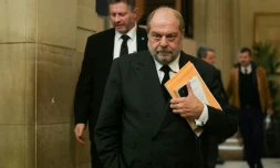 Le garde des Sceaux Eric Dupond-Moretti (C) au palais de justice de Paris le 15 novembre 2023