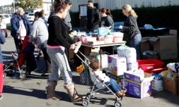 Des habitants de Californie évacués face à un risque d'inondations massives à Oroville, rassemblés le 14 janvier 2017 à Chico