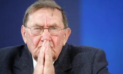 L'ancien secrétaire général de la CGT, Louis Viannet, le 25 octobre 2006 à Paris