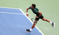 Le Serbe Novak Djokovic face au Canadien Peter Polansky au 2e tour du Master 1000 de Toronto, le 8 août 2018