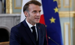 Le président français Emmanuel Macron participe à une vidéoconférence au palais présidentiel de l'Elysée, à Paris, le 15 septembre 2025