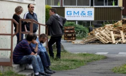 Dernière étape judiciaire pour les salariés de GM&S, photographiés dans leur usine de La Souterraine le 24 juillet 2017