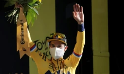Le Slovène Primoz Roglic (Jumbo) vainqueur de la 4e étape du Tour de France, entre Sisteron et la station d'Orcières-Merlette, le 1er septembre 2020