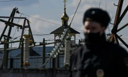 - Sous bonne garde -