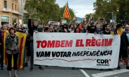 Des Catalans indépendantistes manifestent lundi 1er octobre, à l'occasion du premier anniversaire du référendum sur l'indépendance de la région espagnole