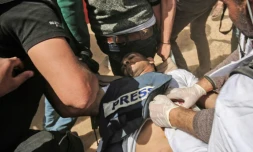 Le journaliste palestinien Yasser Mourtaja blessé par balles par l'armée israélienne le 6 avril 2018 près de la frontière entre la bande de Gaza et Israël dont la mort a été annoncée le 7 avril par le ministère de la Santé du Hamas