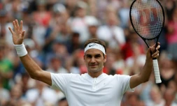 Le Suisse Roger Federer après sa victoire face au Serbe Dusan Lajovic, le 6 juillet 2017 à Wimbledon