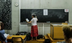 Plus de 4.000 postes n'ont pas été pourvus cette année aux concours enseignants, selon des chiffres publiés jeudi, confirmant des difficultés de recrutement inédites