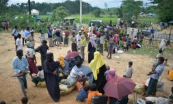 Des réfugiés Rohingyas, fuyant les violences en Birmanie, au camp de Kutupalong, le 29 août 2017, près de la la ville d'Ukhiya, au Bangladesh
