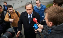 Michel Platini Ă son arrivĂ©e Ă Zurich, oĂč il doit plaider sa cause devant la chambre des recours de la Fifa, le 15 fĂ©vrier 2016